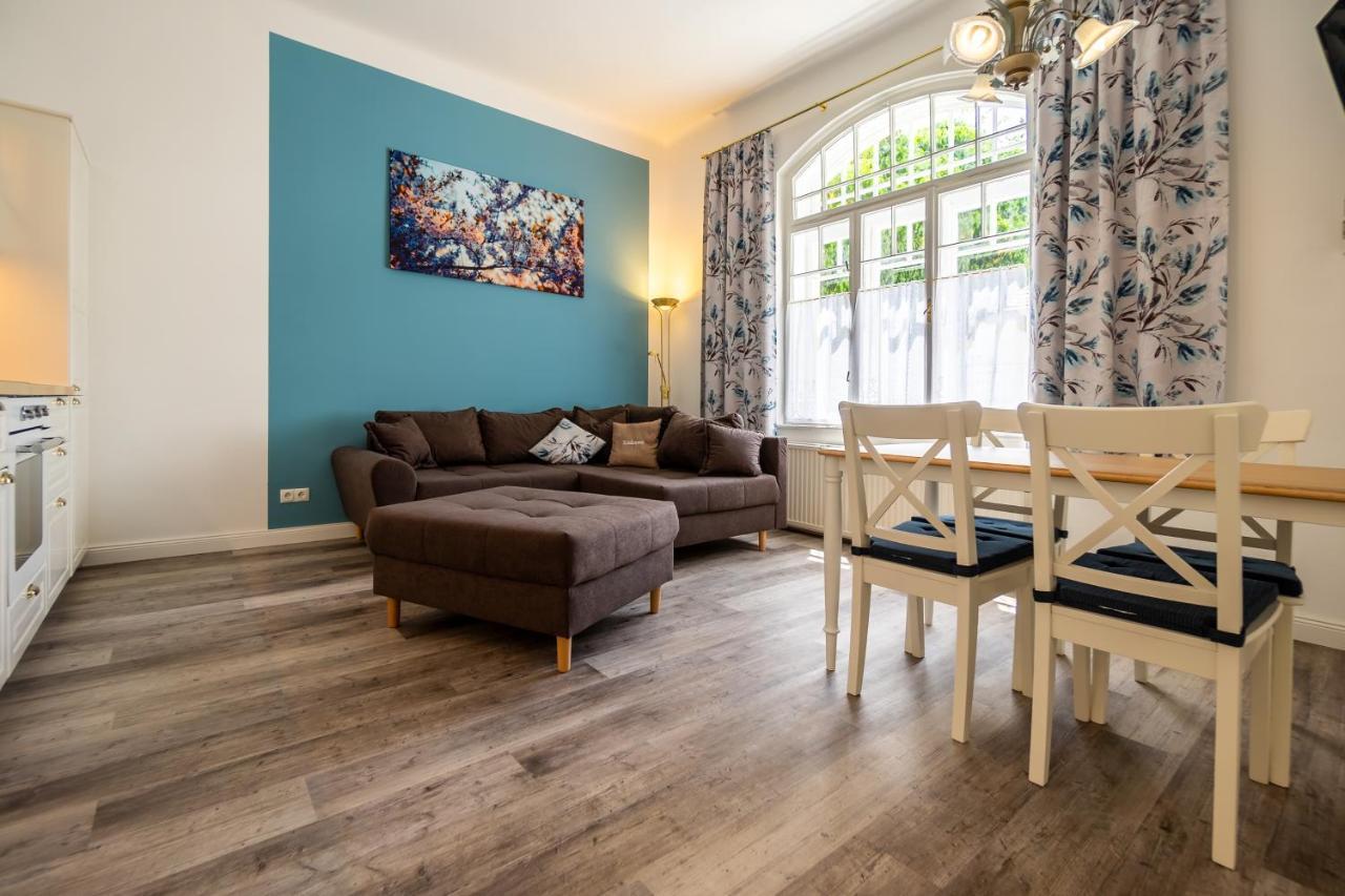 Albizia-Apartments バーデン エクステリア 写真